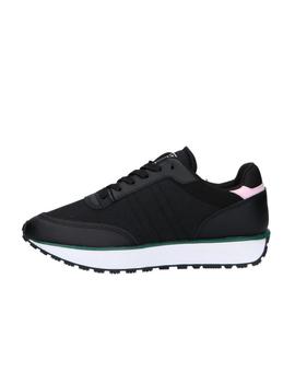 Tommy W