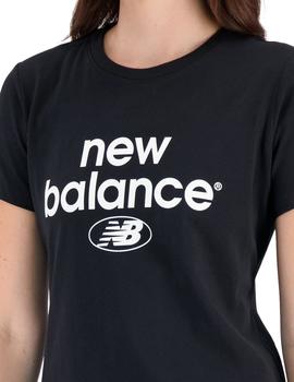 Camiseta New Balance Reimagined Archive Mujer Negro
