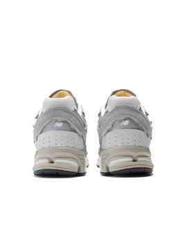 Zapatilla New Balance 2002 Unisex Gris