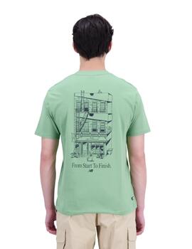 Camiseta New Balance Cafe Shop Front Hombre Verde