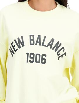 Sudadera New Balance Essentials Varsity Mujer Amarillo