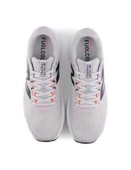 Zapatilla New Balance FuelCell Propel V5 Hombre Gris